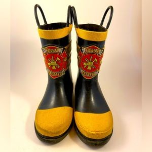 Boys size 9/10 Western Chief Firefighter Rainboots